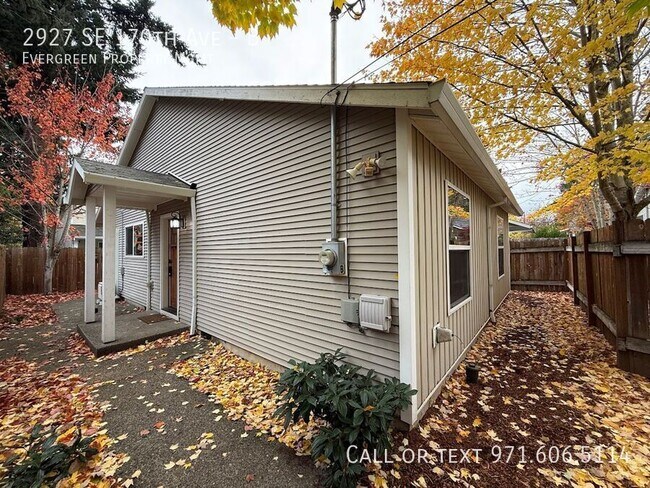 2927 SE 170th Ave in Portland, OR - Building Photo - Building Photo