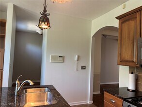 8628 Chester Pkwy in Cleveland, OH - Building Photo - Building Photo