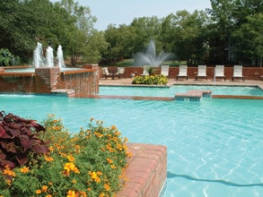 Vaughn Lakes in Montgomery, AL - Foto de edificio - Building Photo