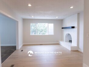 8589 Kings Hill Dr in Cottonwood Heights, UT - Building Photo - Building Photo