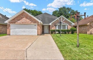 1119 Meadowvale Dr in Beaumont, TX - Building Photo