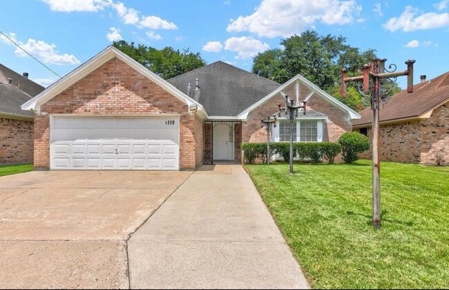 property at 1119 Meadowvale Dr