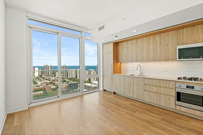 property at 229 W Hill St