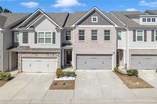 7689 Baron Rd in Fairburn, GA - Building Photo