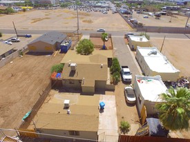 Polka Gardens in Phoenix, AZ - Foto de edificio - Building Photo