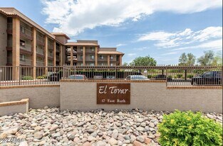 17 E Ruth Ave in Phoenix, AZ - Building Photo