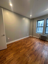 25 Fort Washington Ave in New York, NY - Building Photo - Building Photo