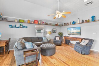 4029 Fort Bend Dr in Galveston, TX - Building Photo - Building Photo