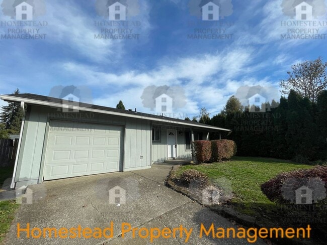 326 Catherine Ct W in Monmouth, OR - Building Photo - Building Photo