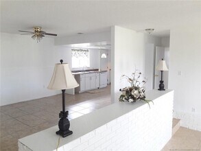 350 NE Granduer Ave in Port St. Lucie, FL - Building Photo - Building Photo