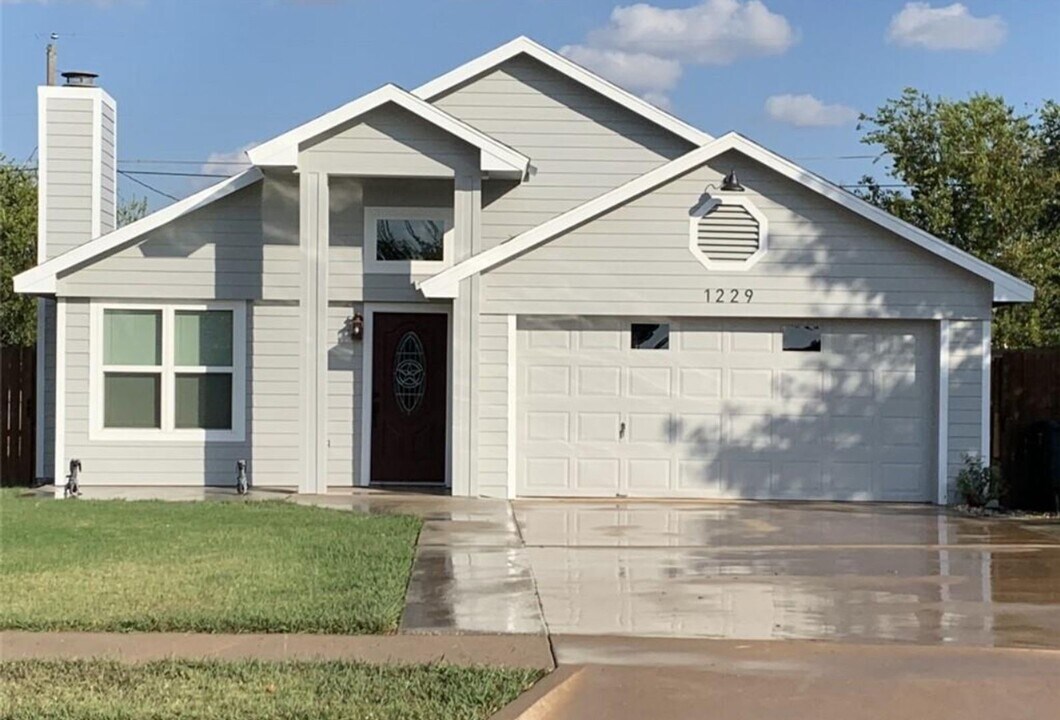 1229 Liberty Bell Loop in Killeen, TX - Building Photo