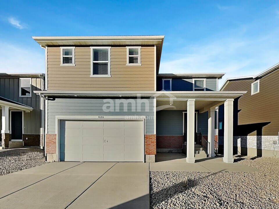 4686 W Ore Strm Rd in West Jordan, UT - Building Photo
