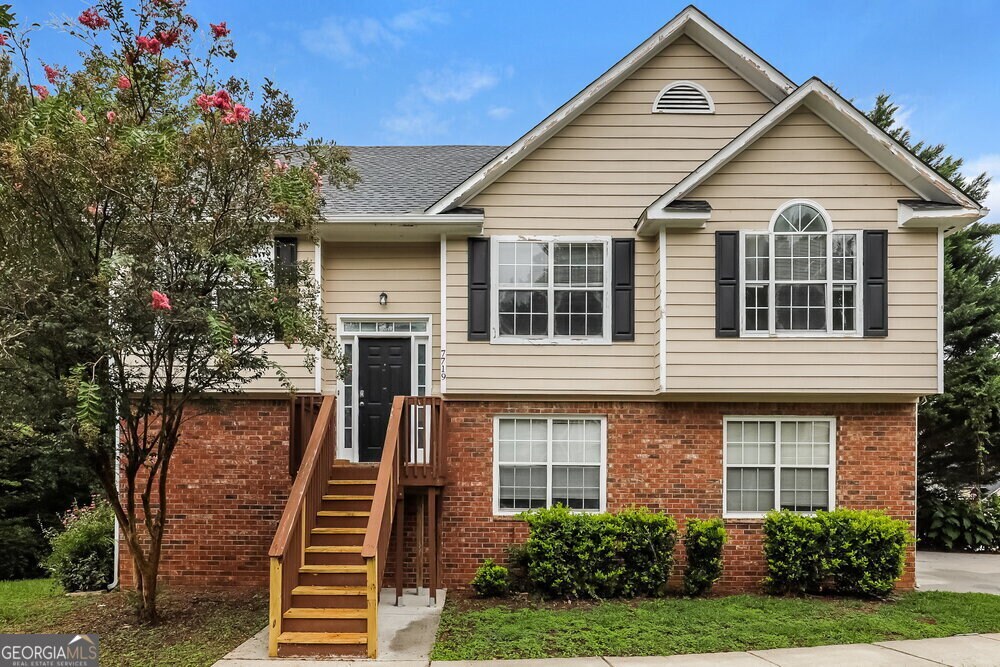 7719 Briar Forest Ln in Riverdale, GA - Building Photo