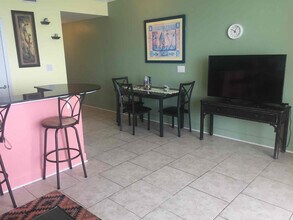 16819 Front Beach Rd in Panama City Beach, FL - Building Photo - Building Photo