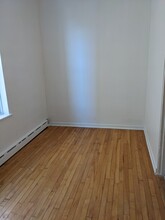 5117 W Gunnison St, Unit 1 in Chicago, IL - Building Photo - Building Photo