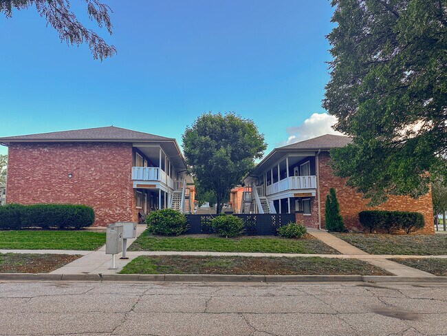 4712 Gladstone St in Lincoln, NE - Building Photo - Building Photo
