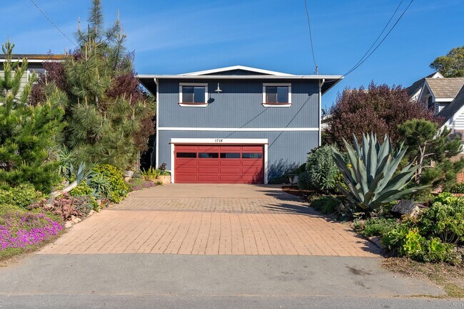 property at 1718 12th St
