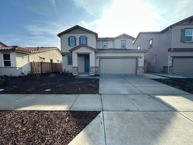 348 Pismo Dr in Lathrop, CA - Building Photo - Building Photo