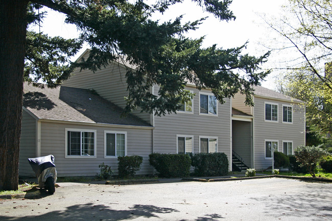 Cambria in Portland, OR - Foto de edificio - Building Photo