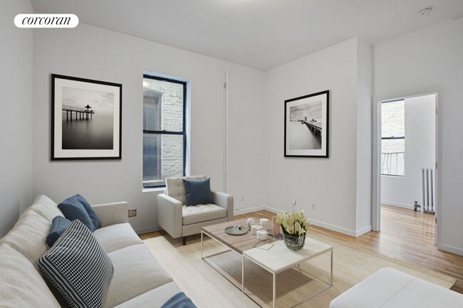 154 Columbus Ave in New York, NY - Building Photo - Building Photo