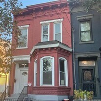 118 Clinton Ave in Jersey City, NJ - Building Photo