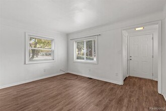 13263 Frazho Rd in Warren, MI - Building Photo - Building Photo