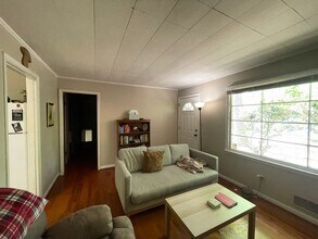 365 Knottingham Dr in Athens, GA - Building Photo - Building Photo