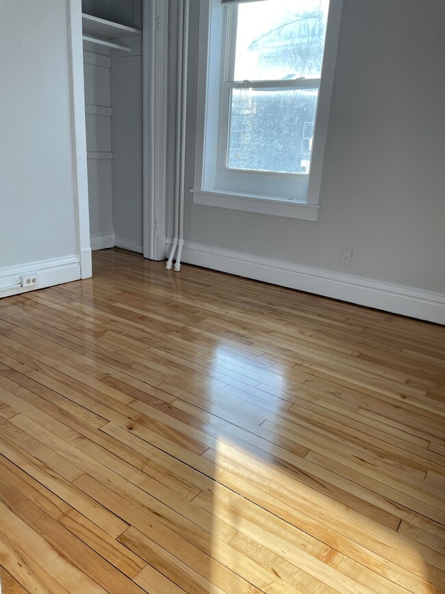 432 E 7th St, Unit 1 in Duluth, MN - Building Photo - Building Photo