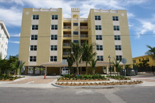 Harbor View Apartments