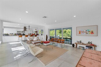 7465 SW 135th St in Miami, FL - Building Photo - Building Photo