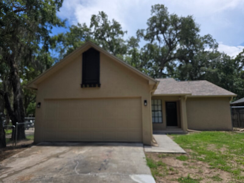 5912 Orange Grove Ave in New Port Richey, FL - Building Photo