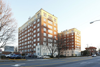 Briarcliff Summit Apartments in Atlanta, GA - Building Photo - Building Photo