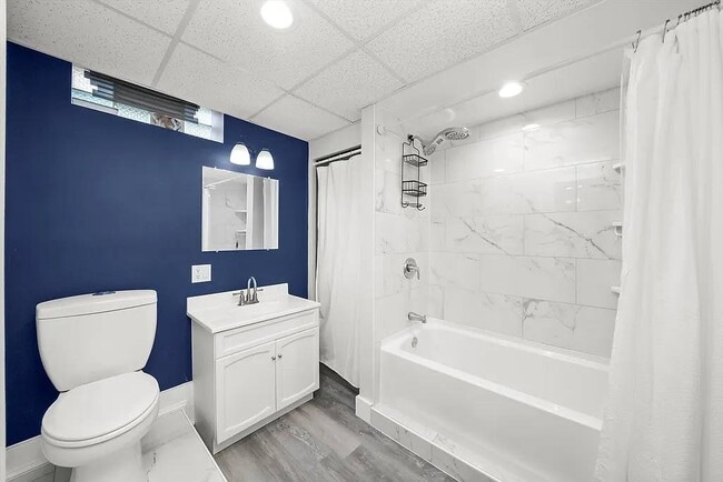 1054 Pearl St in Aurora, IL - Building Photo - Building Photo