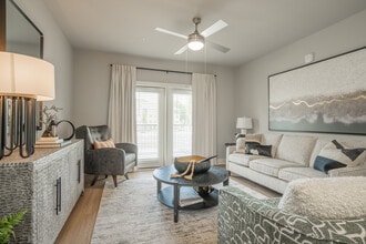 The Ashton at East Park in Kennesaw, GA - Foto de edificio - Interior Photo