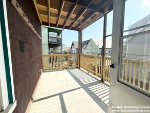 71 Saxton St in Boston, MA - Building Photo - Building Photo