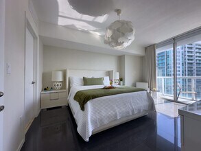 485 Brickell Ave in Miami, FL - Building Photo - Building Photo
