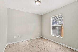 2126 Quincy St S in St. Petersburg, FL - Building Photo - Building Photo