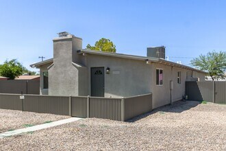2110 N Highland Ave in Tucson, AZ - Building Photo - Building Photo