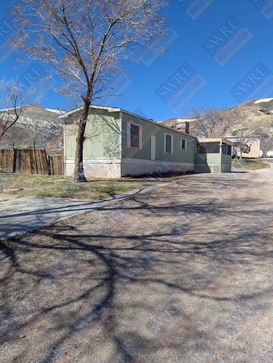 911 Antelope Dr in Rock Springs, WY - Foto de edificio