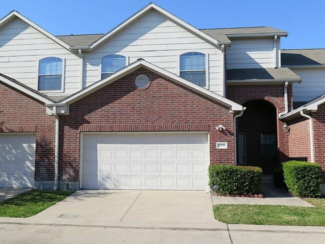 property at 12506 N Ashford Villa Ln