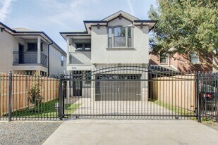 6627 Apollo St in Houston, TX - Building Photo