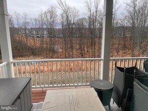 1499 Meadowlark Glen Rd in Dumfries, VA - Building Photo - Building Photo