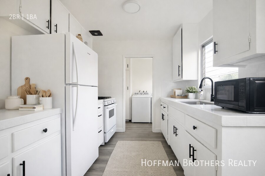 1258 Virgil Ave in Los Angeles, CA - Building Photo