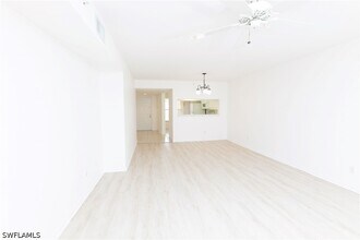 2456 Millcreek Ln in Naples, FL - Building Photo - Building Photo