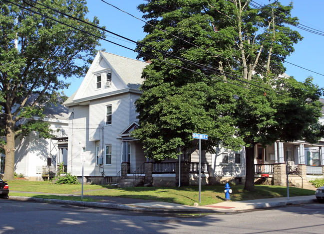 118 Franklin St in Framingham, MA - Building Photo - Building Photo