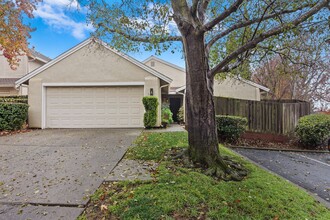 438 Heather Ct in Benicia, CA - Building Photo - Building Photo