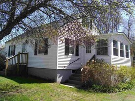 186 Mountain View in Chester, VT - Building Photo