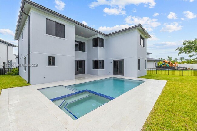 19749 NE 16th Pl in Miami, FL - Building Photo - Building Photo