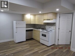 5542 Twelve Mile Trail in Burlington, ON - Building Photo - Building Photo