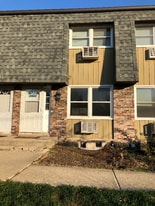 33609 N Evergreen Dr in Grayslake, IL - Building Photo